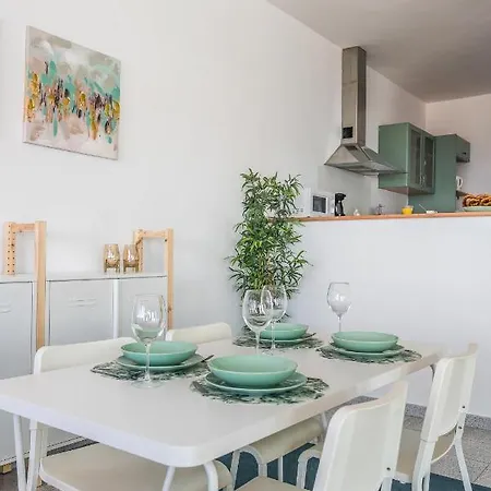 Home2book Lovely Beachfront Apartamento Arinaga